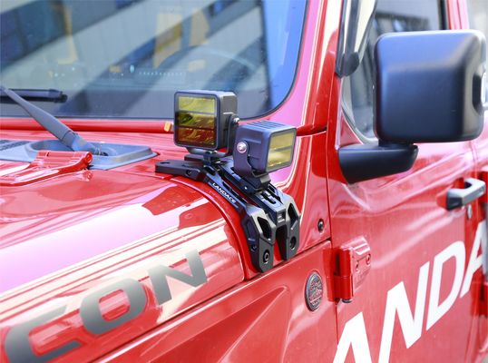 JEEP 2021- Wrangler লাইট মাউন্টিং ব্র্যাকেটস সিএনসি টেকসই অ্যালুমিনিয়াম খাদ দিয়ে মেশিনযুক্ত