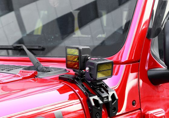 অ্যালুমিনিয়াম খাদ সিএনসি মেশিনিংয়ের জন্য সুবিধাজনক পাউডার লেপযুক্ত এ-পিলার লাইট মাউন্টিং ব্র্যাকেট