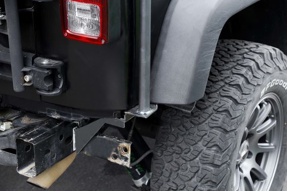 অফ-রোড কালো পাউডার লেপ কাস্টম 4x4 অ্যালুমিনিয়াম জিপ ছাদ র্যাক পার্শ্ব সিঁড়ি সঙ্গে