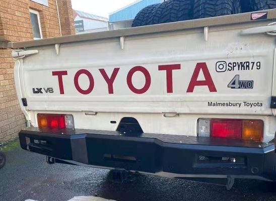 TOYOTA TRUCK LC79 স্টিল উপাদান এবং আনুষাঙ্গিক সঙ্গে কালো পিছন বাম্পার আনুষাঙ্গিক