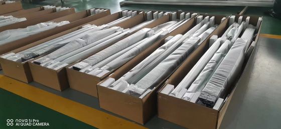 কাস্টমাইজড স্লিমলাইন ২ ছাদ র্যাক কিট দিয়ে আপনার এলসি২০০ এর অফ-রোড ক্ষমতা বাড়ান