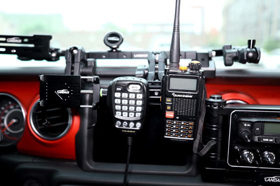 JEEP কার ফিটমেন্ট অ্যালুমিনিয়াম খাদ সেল ফোন হোল্ডারের জন্য সেন্টার কনসোল ব্র্যাকেট কালো