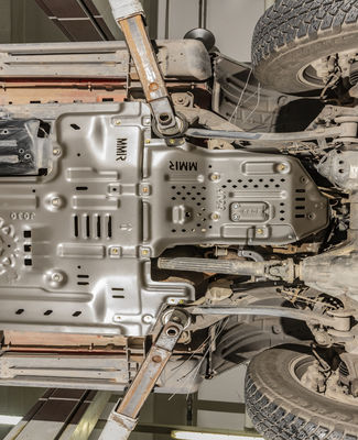 কালো পাউডার লেপযুক্ত Wrangler JL এক্সজাসট পাইপ স্কিড প্লেট কাস্টমাইজড 2018-2019 বছর