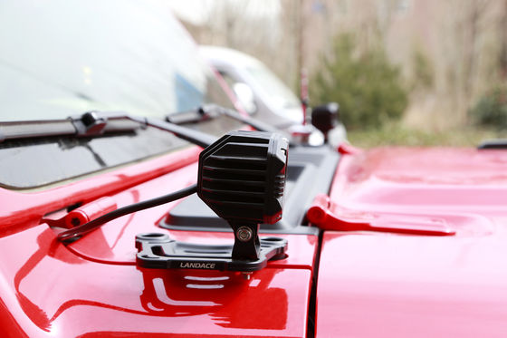 জিপ র্যাংলার জেএল রিয়ার হিচ মাউন্ট এলইডি লাইট ডিজাইন স্টাইল কাস্টম অ্যালুমিনিয়াম খাদ ক্রেট