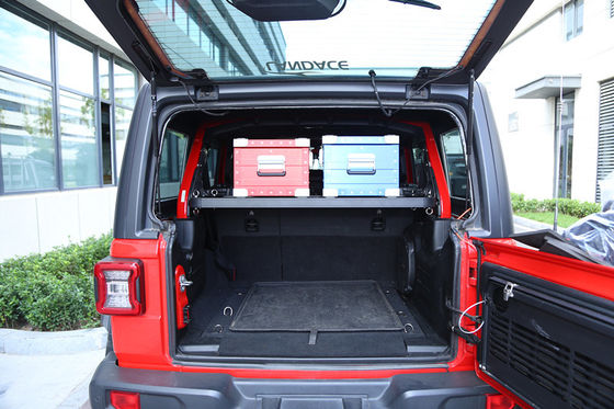 JEEP Wrangler JL এসইউভি কারস কার্গো ক্যারিয়ার এ অভ্যন্তরীণ কার্গো স্টোরেজ র্যাক এবং টেবিল সহ