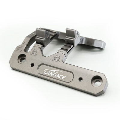 ট্যাঙ্কের জন্য উপযুক্ত 300 মেটাল WEY P8 PHEV এর জন্য A-Pillar হালকা মাউন্টিং ব্র্যাকেট